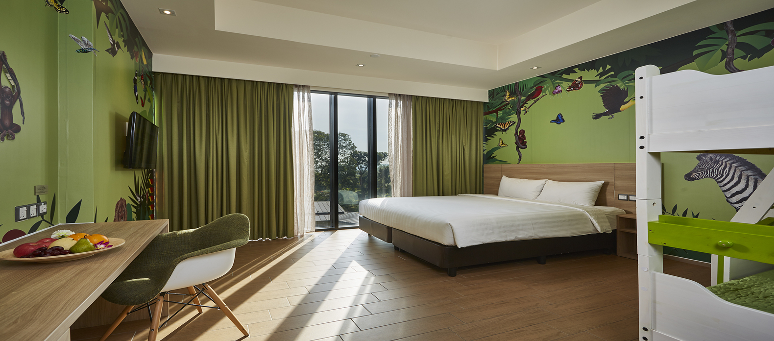 Rainforest Family - Themed rooms for families at D'Resort Singapore